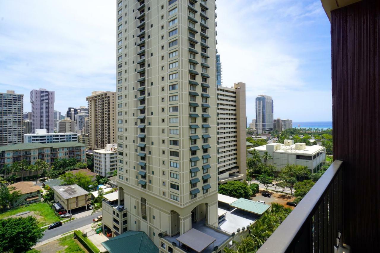 Wyndham Vacation Resorts Royal Garden At Waikiki Honolulu Exterior photo